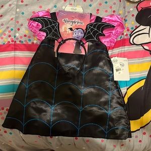 Vampirina costume size 2 brand new with tags!